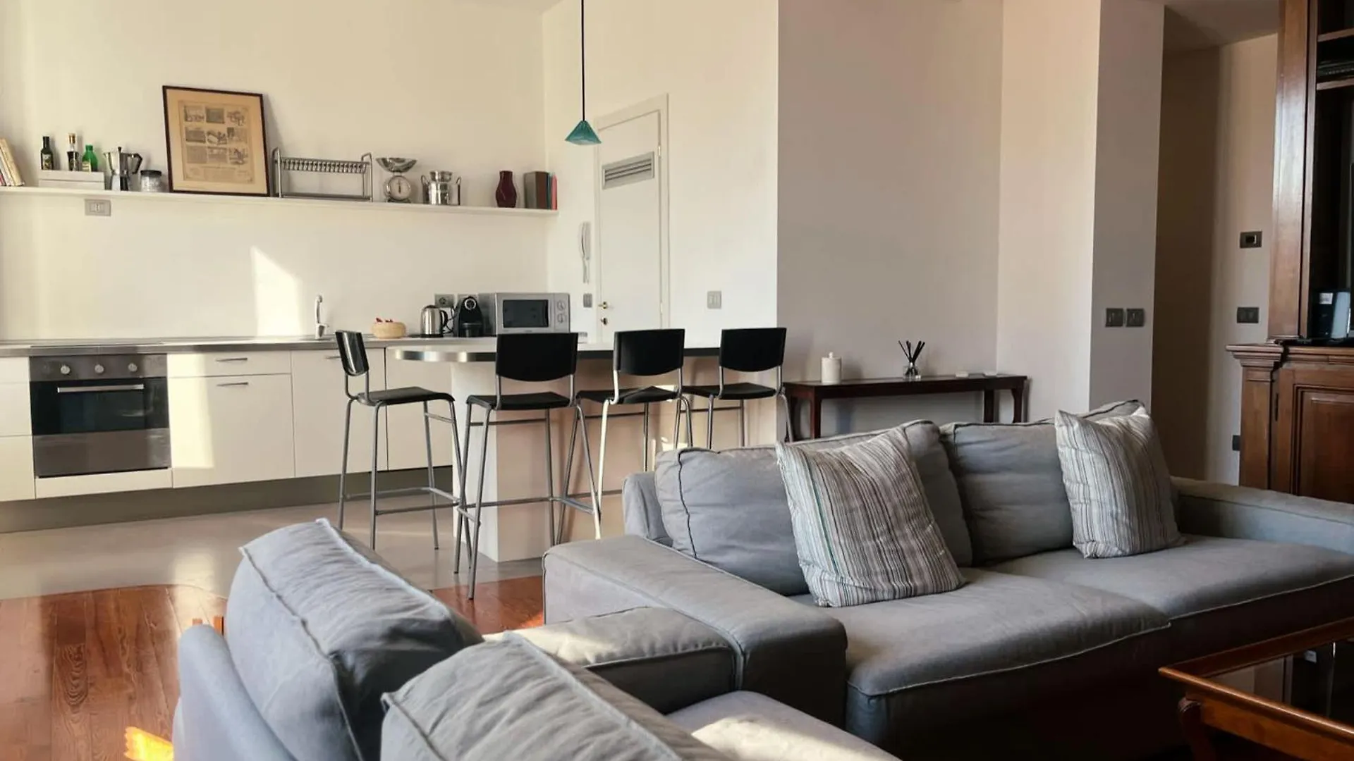 Amazing 2Br With Fantastic View In Porta Venezia location
