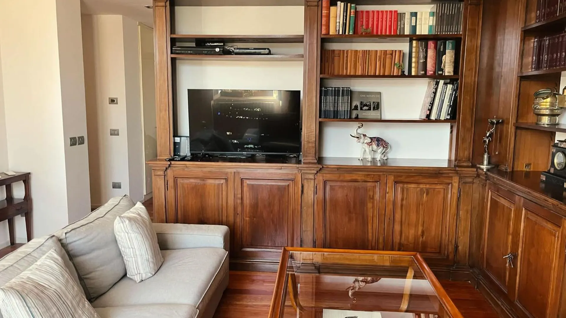 Aparthotel Amazing 2Br With Fantastic View In Porta Venezia Mailand